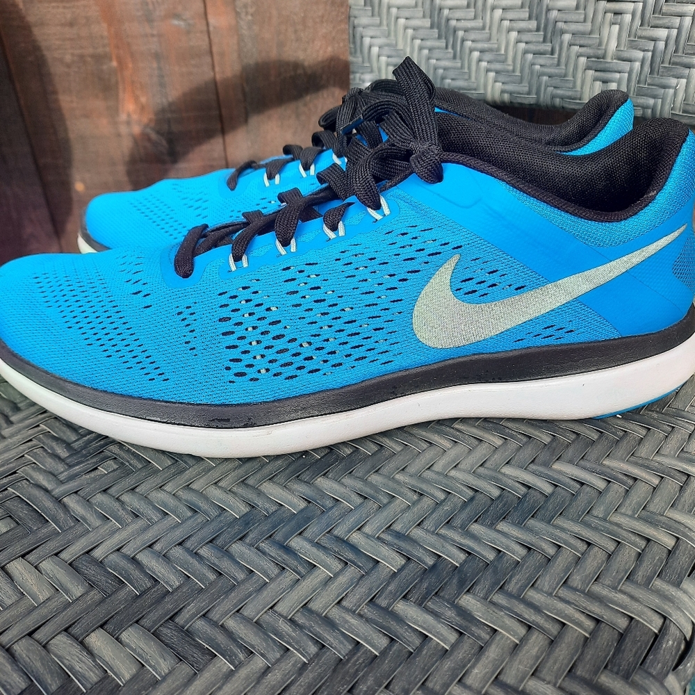 Mens Nike Fitsole sneakers